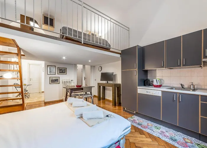 Ausonio 14 * Μιλάνο