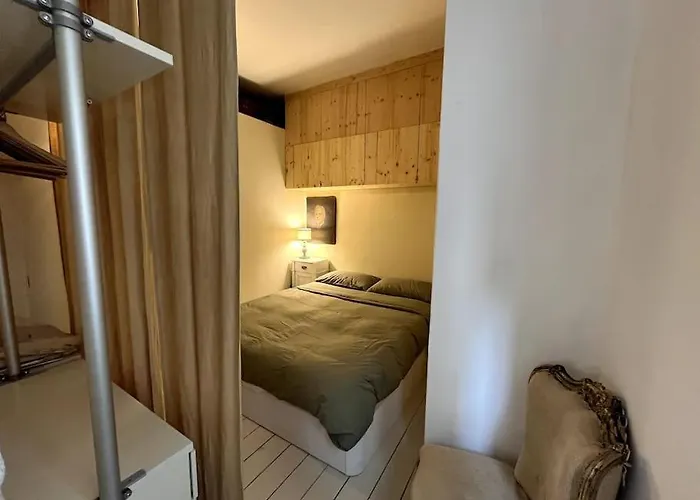 בית נופש Stylish Courtyard Loft Citylife *