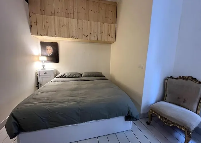 Stylish Courtyard Loft Citylife בית נופש *