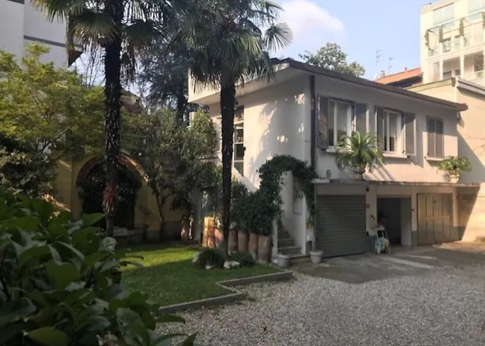 Stylish Courtyard Loft Citylife Casa vacanze *