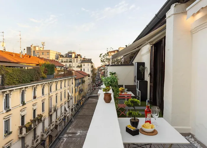 Life Elegant Penthouse With Terrace, Wi-fi Netflix, Subway 5 Min - Very Convenient Location 아파트 *