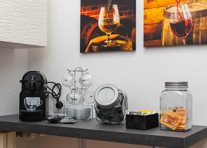 Life Elegant Penthouse With Terrace, Wi-fi Netflix, Subway 5 Min - Very Convenient Location شقة ميلان