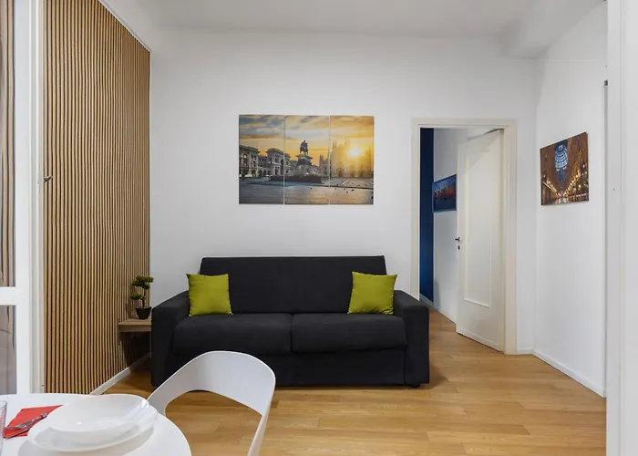 Life Elegant Penthouse With Terrace, Wi-fi Netflix, Subway 5 Min - Very Convenient Location * 밀라노