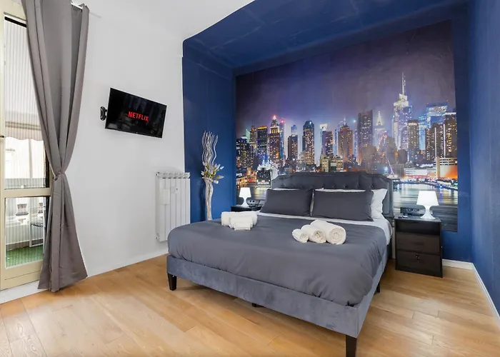 Life Elegant Penthouse With Terrace, Wi-fi Netflix, Subway 5 Min - Very Convenient Location 밀라노