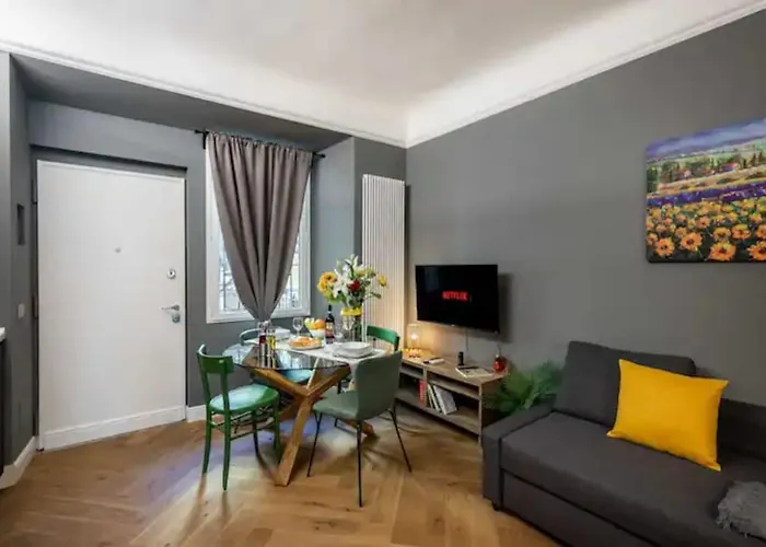 A Few Steps From The Duomo I Design I Free Wifi Appartement