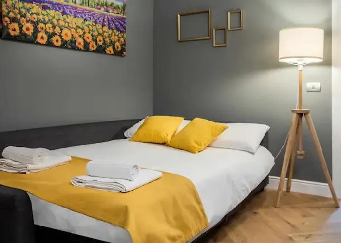 A Few Steps From The Duomo I Design I Free Wifi Appartement