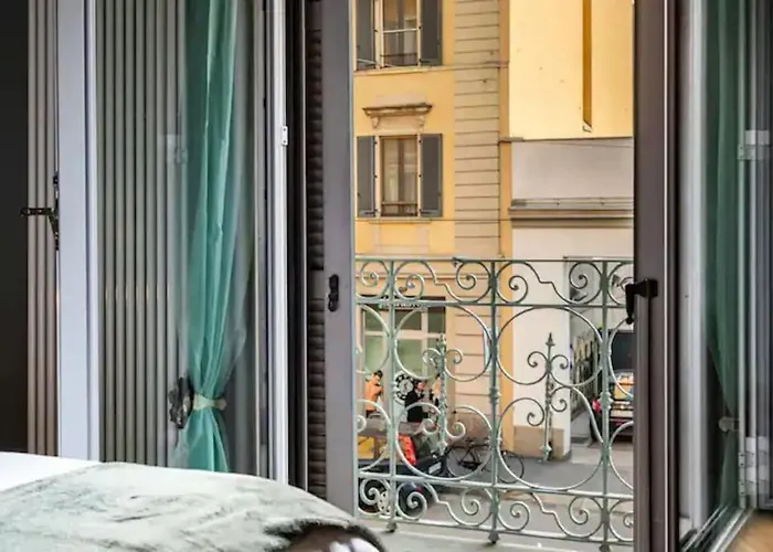 A Few Steps From The Duomo I Design I Free Wifi Milan