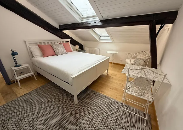 Prázdninový dům Sunny 2br Penthouse Near *