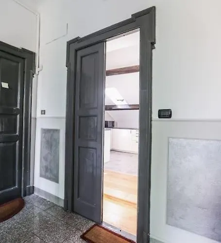בית נופש Sunny 2br Penthouse Near *