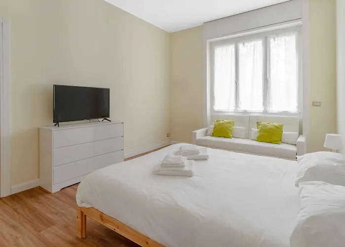 House San Siro M5 2 Netflix *