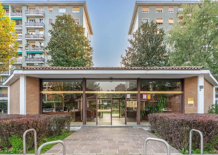 House San Siro M5 2 Netflix *