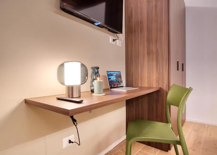 Near The Duomo, Mini Navigli Milan