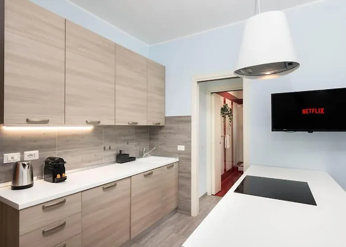 Casa Azzurra -central Station-free Luggage Storage Apartment *