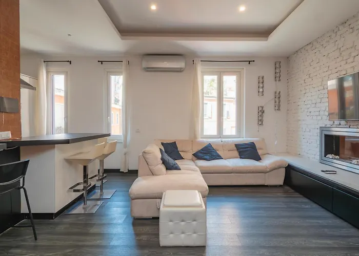 Xenia - Spacious Four-room In Moscova Lejlighed *