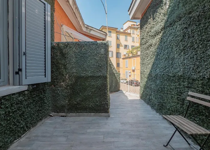 Xenia - Spacious Four-room In Moscova * Milano