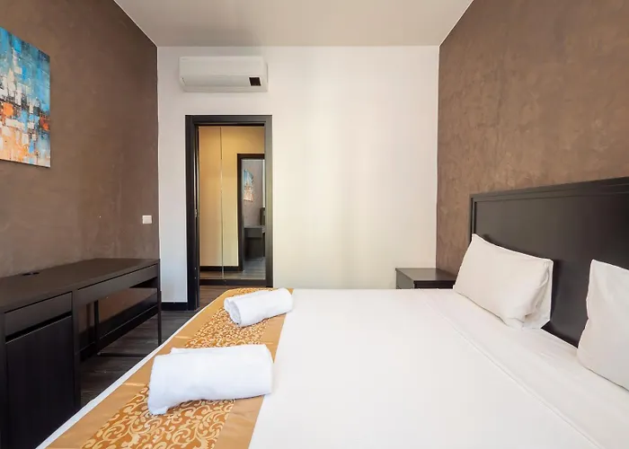 Xenia - Spacious Four-room In Moscova Lejlighed *