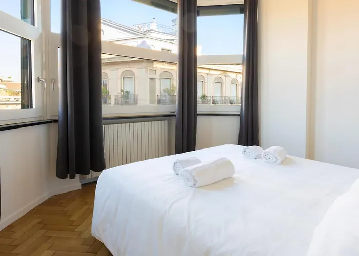 Nuovissimo Ed Elegante Appartamento, 5 Minuti A Piedi Dalla Stazione