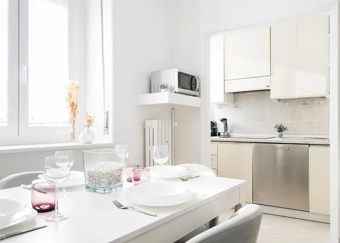 Easylife - Lovely In Porta Romana Apartment