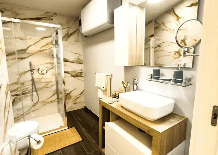 Serenity Chinatown Sarpi - Monolocale Yin Apartmán *