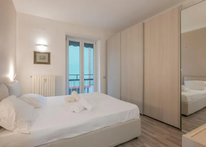 公寓 I Host - Della Torre 9 *