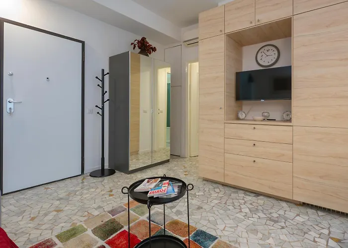 I Host - Monza 32 Appartement *