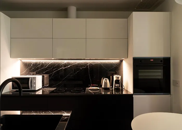 Youhosty - Medici 5 Apartment *