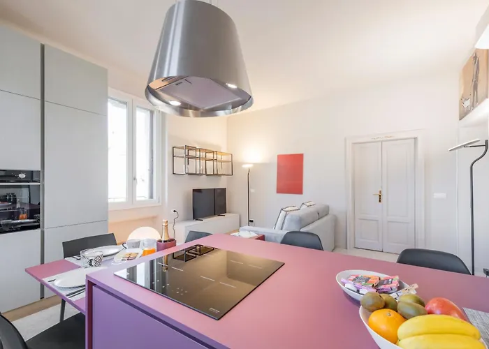 Laurana, 6 Ampio E Luminoso Per 6 *