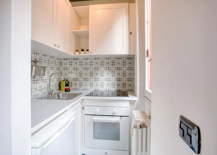 Easylife - - Garibaldi 72-3 - Brera * Milánó