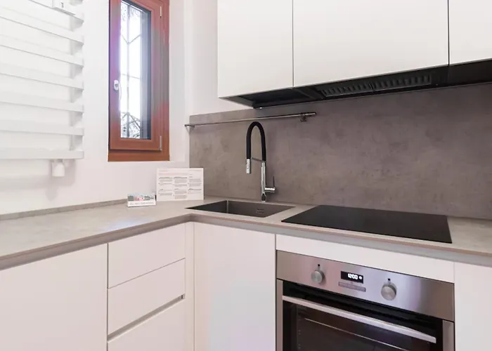 Italianway Easy - Indipendenza 5 *