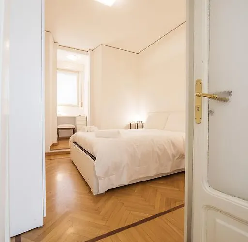 Heart Duomo Castello 아파트 *