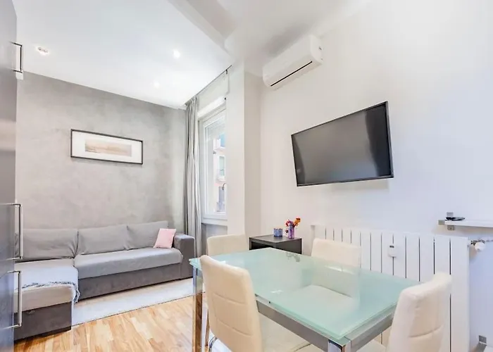 Navigli Duomo Bocconi Modern House Double-room Daire