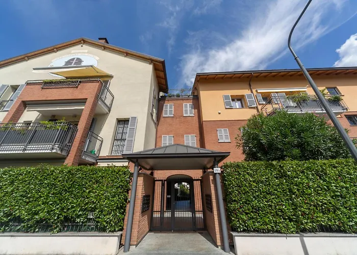 Spacious & Stylish 1-bedroom With Terrace Apartmán