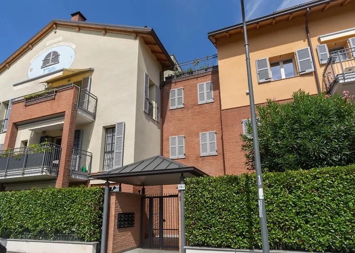 Spacious & Stylish 1-bedroom With Terrace *