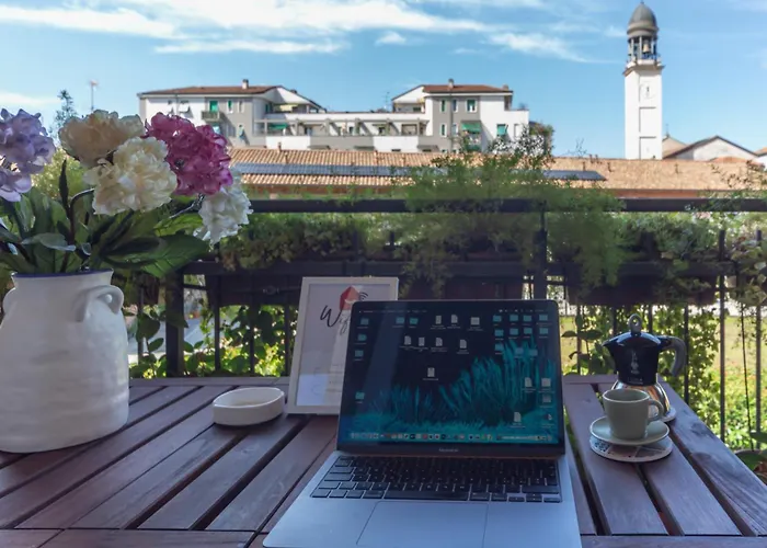 Spacious & Stylish 1-bedroom With Terrace Apartment Milan