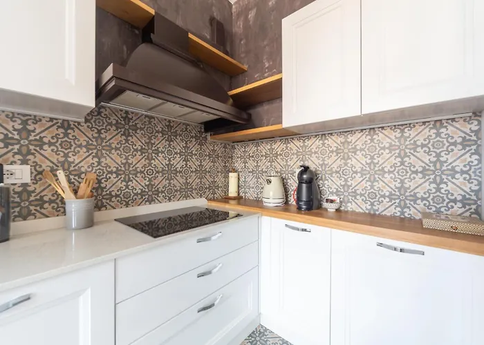 Apartman Spacious & Stylish 1-bedroom With Terrace Milánó