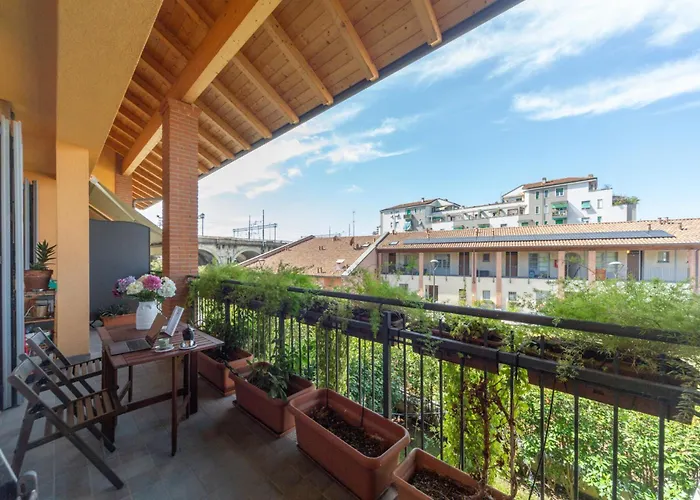 Spacious & Stylish 1-bedroom With Terrace Apartmán