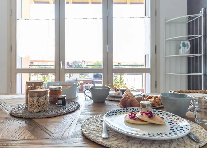 Apartmán Spacious & Stylish 1-bedroom With Terrace *