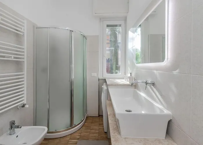 Апартаменты Benvenuti A Casa Centro Милан