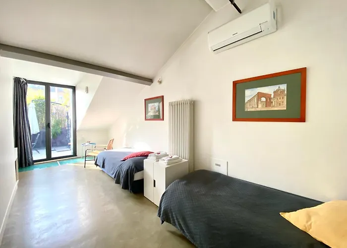 Loft Sant Ambrogio With Terrance Apartmán *