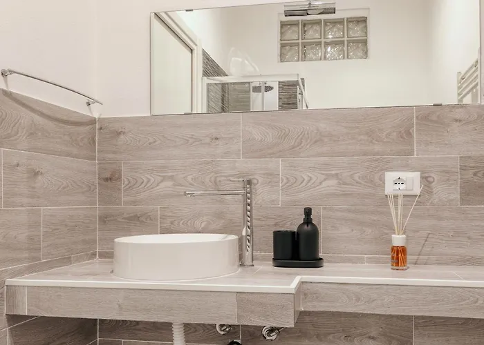 Apartment Just Urban - In The Center - Duomo 4 Min M1 Mailand