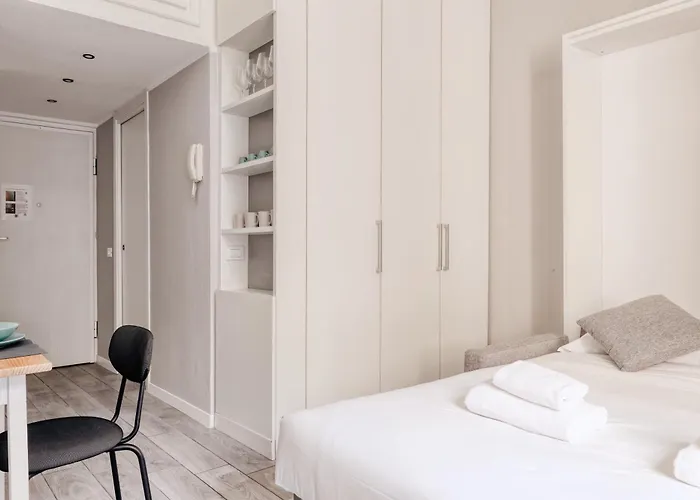 Just Urban - In The Center - Duomo 4 Min M1 מילאנו