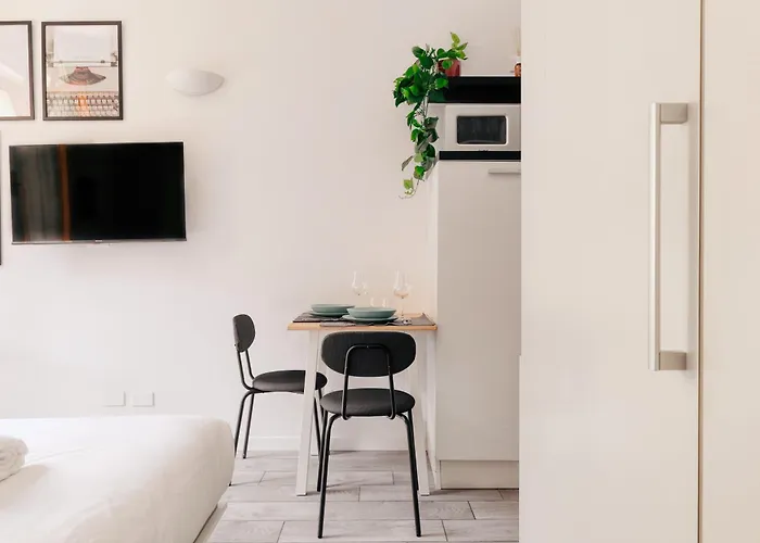 Just Urban - In The Center - Duomo 4 Min M1