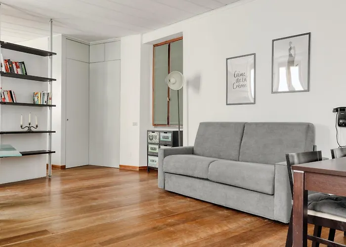 Just Urban - Elegant With Terrace - Porta Venezia