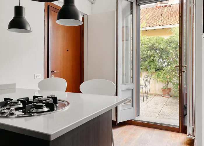 Just Urban - Elegant With Terrace - Porta Venezia *