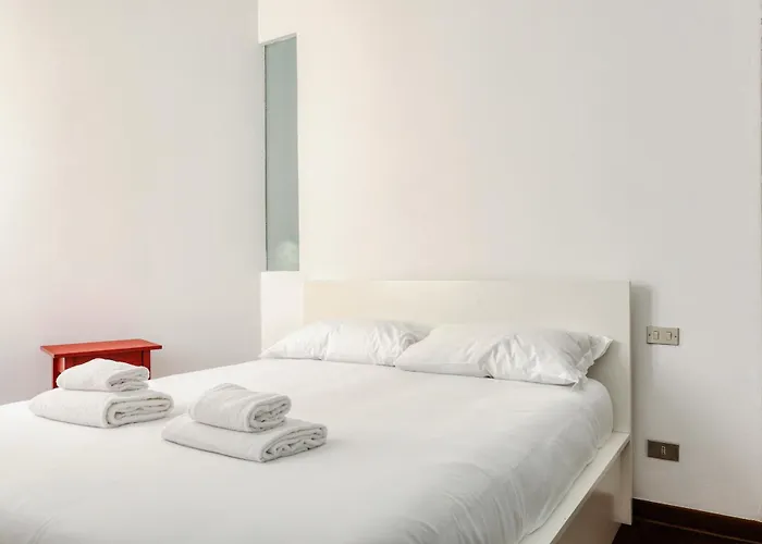 Just Urban - Elegant With Terrace - Porta Venezia Milán