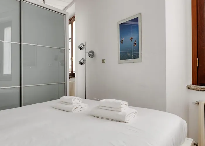 Just Urban - Elegant With Terrace - Porta Venezia Apartmán Milán