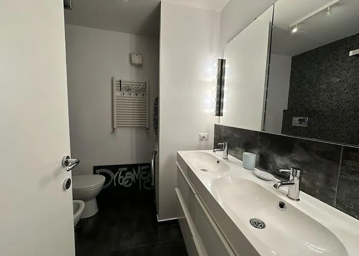 Nel Cuore Di Navigl Апартаменты *