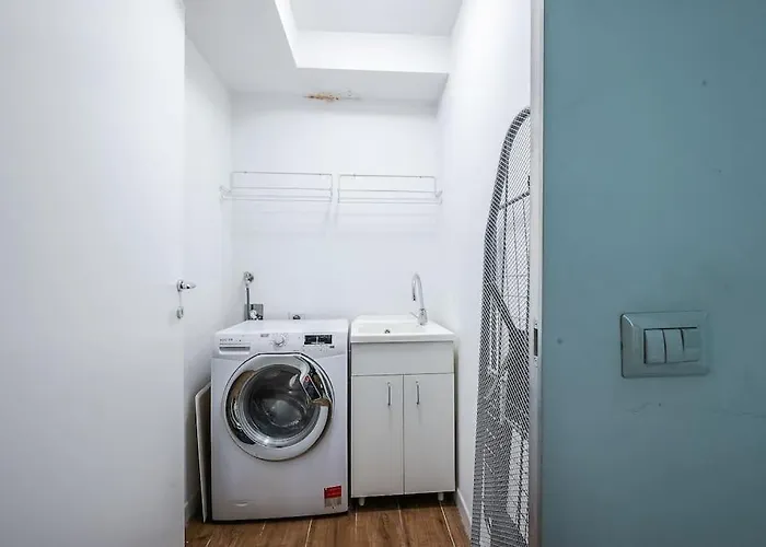 Duomo - Jacuzzi E Terrazzo - Cinema - Free Parking - Gym *