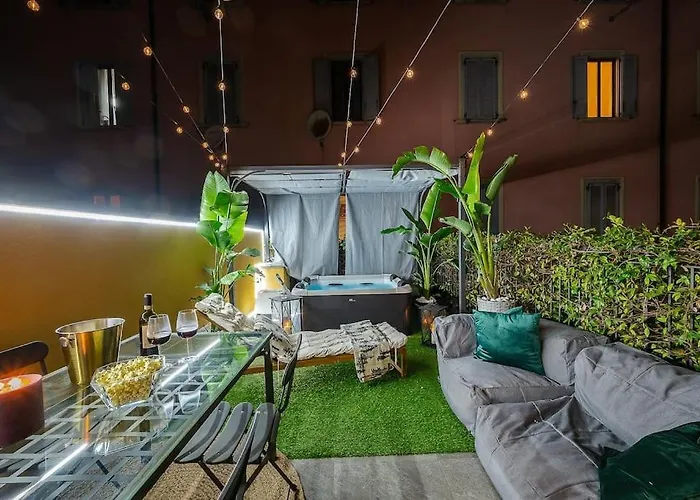 Duomo - Jacuzzi E Terrazzo - Cinema - Free Parking - Gym *