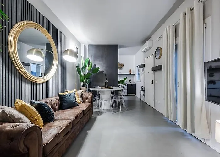 Duomo - Jacuzzi E Terrazzo - Cinema - Free Parking - Gym Villa